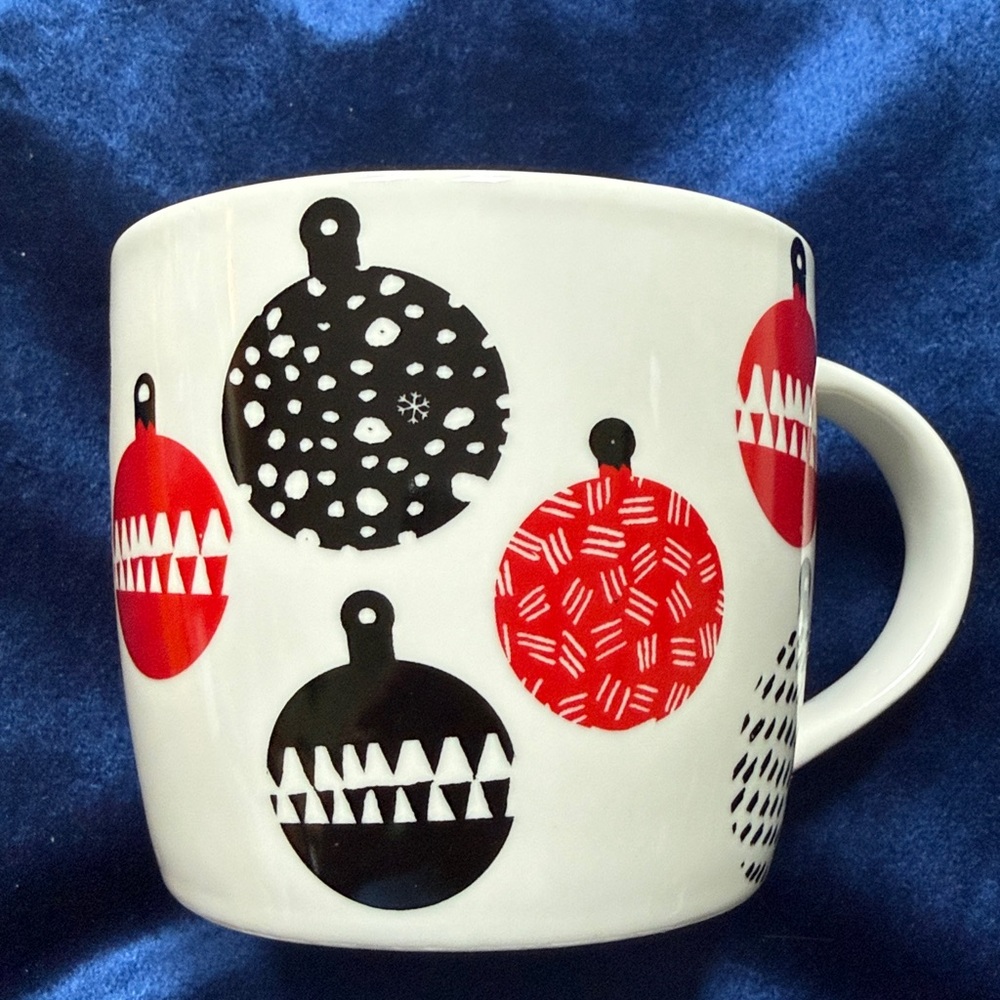 Starbucks Holiday 2016 Christmas Ornaments Red & Black Large 16.9 oz Coffee Mug